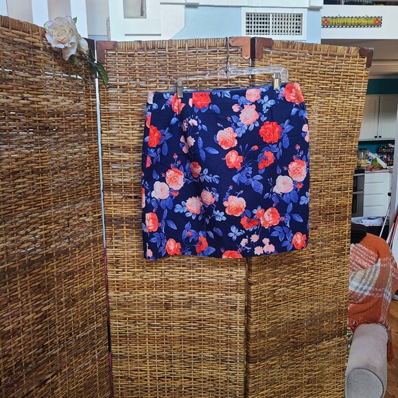 NWT Talbots Skirt Sz 14 Blue W/ Pink Floral Lined Above Knee - Picture 4 of 6